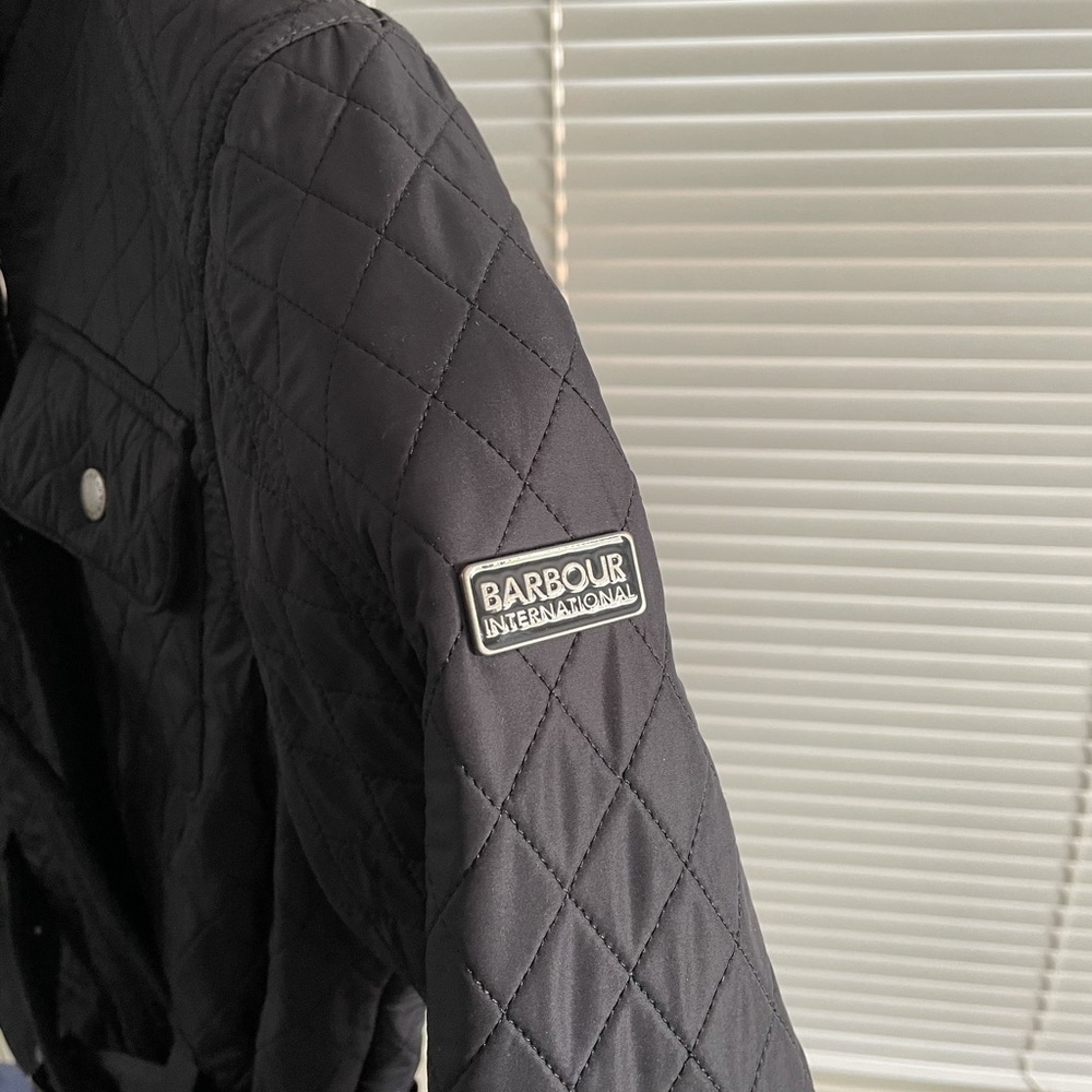 Barbour belted jacket - Picture 6 of 12